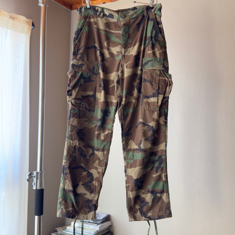 Classic Camo Cargo Pants - Men's Military Style